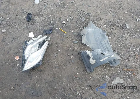 2013 Hyundai Sonata Hybrid Limited z USA, uszkodzony, nr VIN KMHEC4A46DA067008